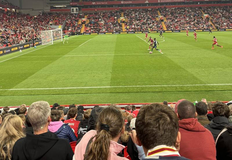 包含切尔西发布备战花絮，国际比赛日远射贴柱，社区盾任务艰巨，训练强度明显提升的词条