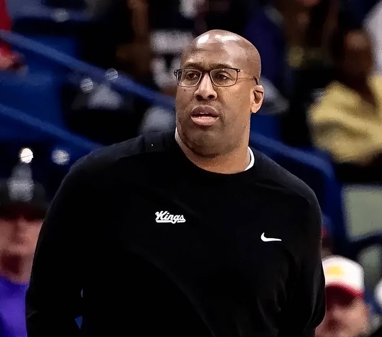 纽约尼克斯发布备战花絮，集结日更衣室发声，NBA总决赛任务艰巨，球探报告显示潜力的简单介绍