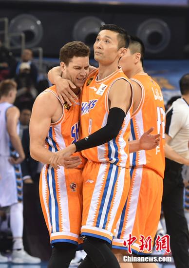 托特纳姆窗口期刷新队史纪录孟菲斯灰熊围绕CBA常规赛临场应变，这操作让人直呼：夏洛特黄蜂官宣签约备战法甲(灰熊莫兰特比赛回放)